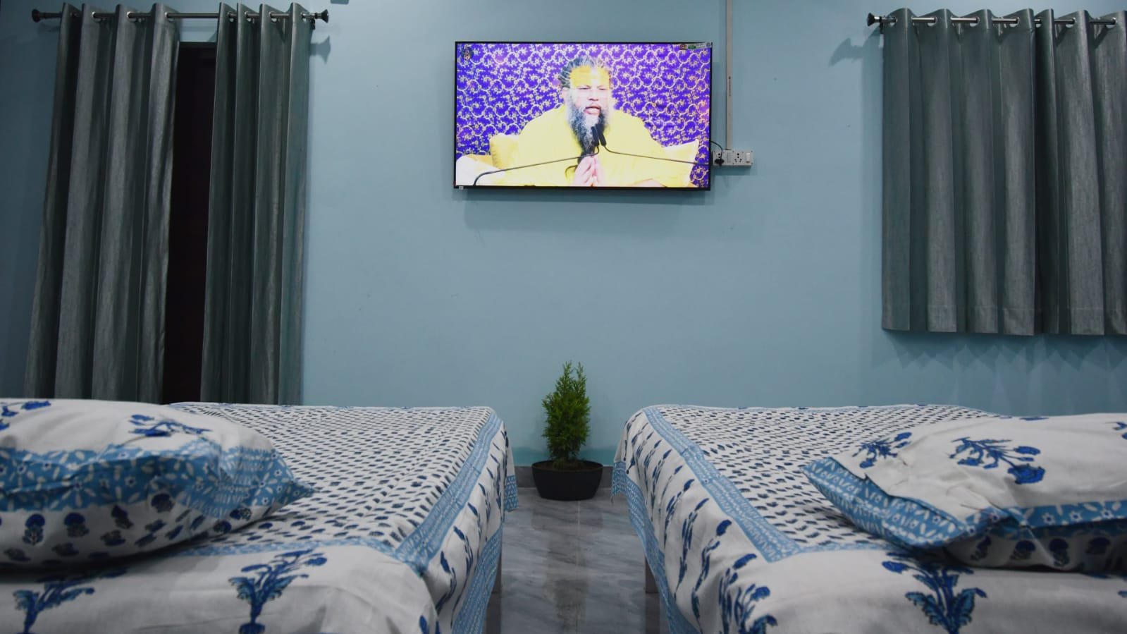 Dormitory and ward facility